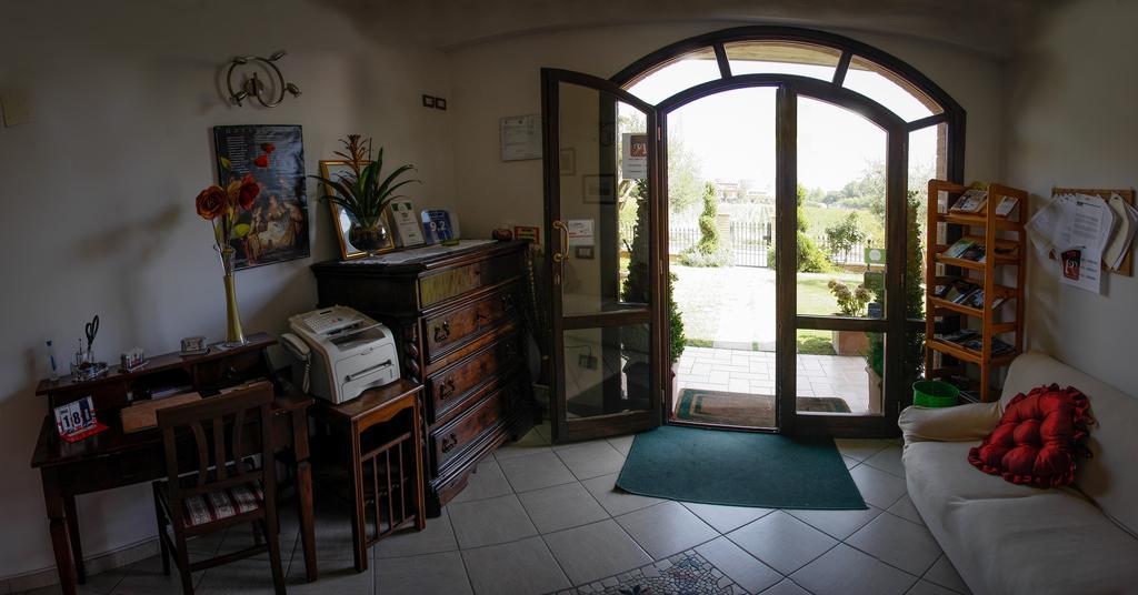 P&P Assisi Camere Bastia Umbra Bagian luar foto