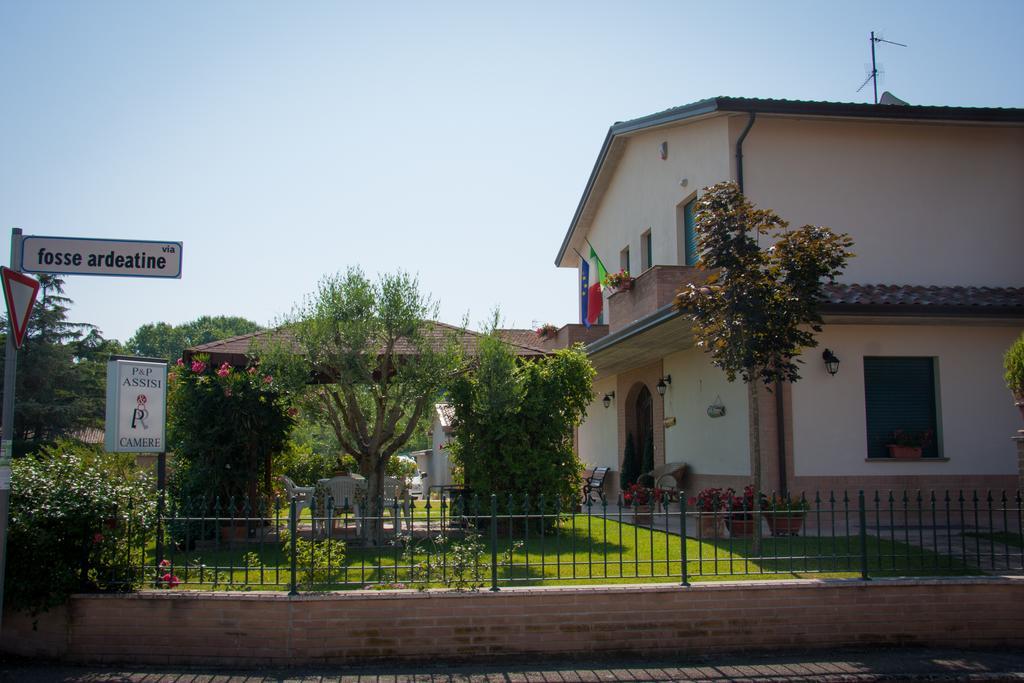 P&P Assisi Camere Bastia Umbra Bagian luar foto