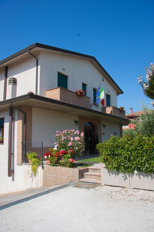 P&P Assisi Camere Bastia Umbra Bagian luar foto