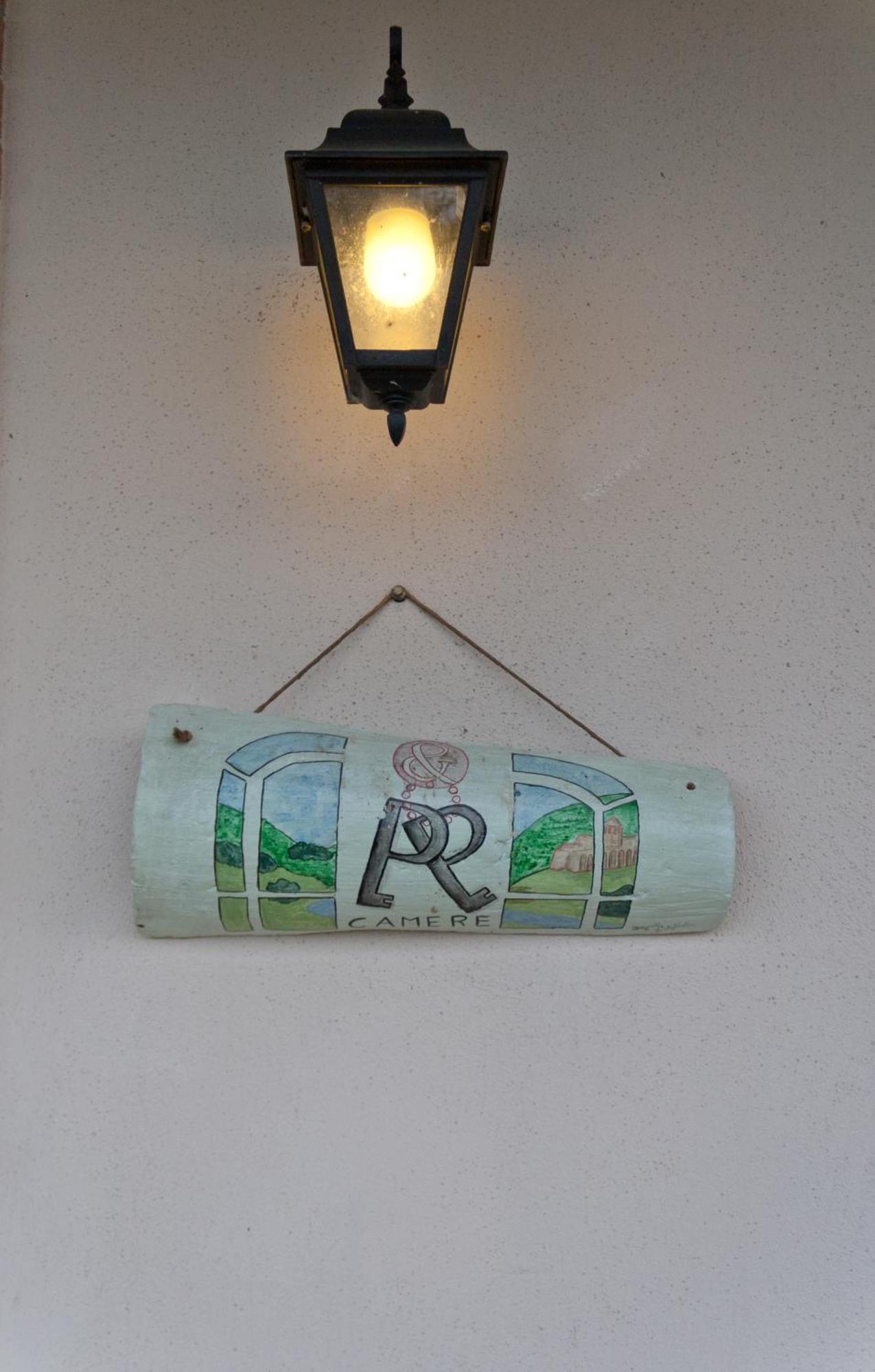 P&P Assisi Camere Bastia Umbra Bagian luar foto